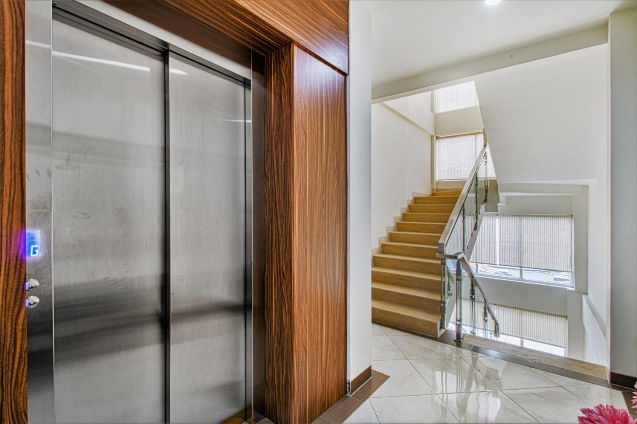 D'Padmaya Residence Jakarta Exterior photo